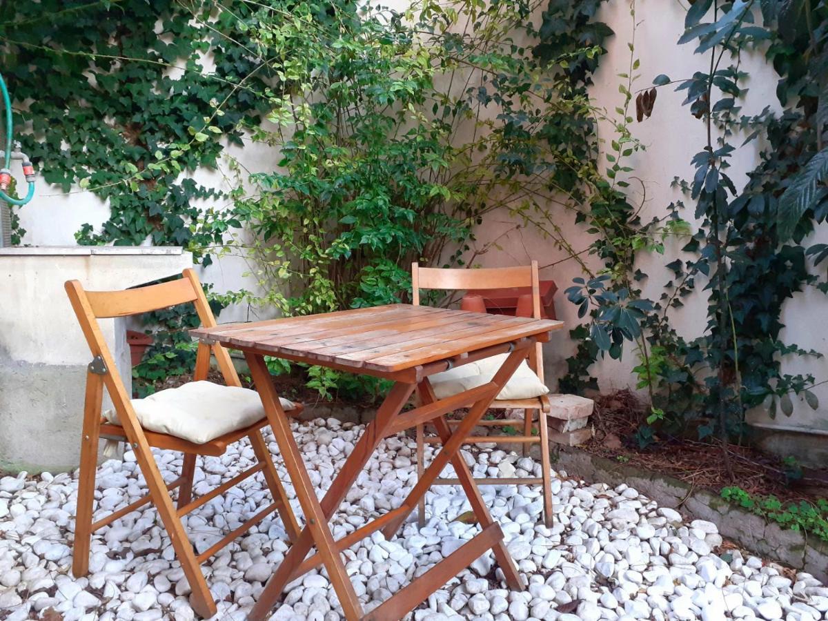 Casa Galante Ostia Centro Apartment Екстериор снимка